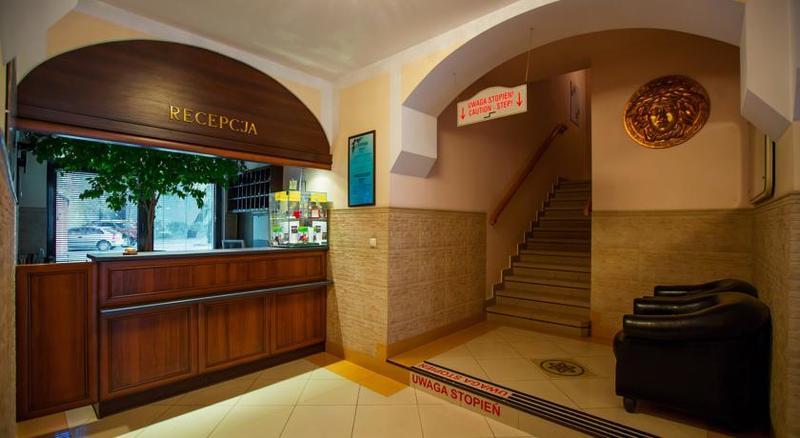 Aparthotel Antica 3*